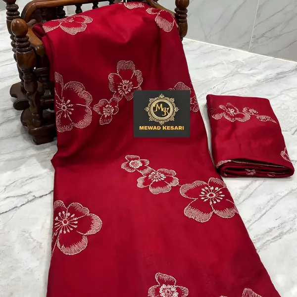 Red_Floral_Embroidered_Saree_For_Women