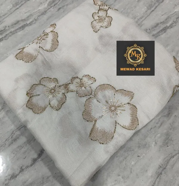 White_Embroidered_Floral_Saree_For_Women