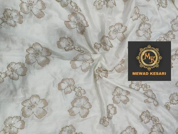 White_Embroidered_Floral_Saree_For_Women