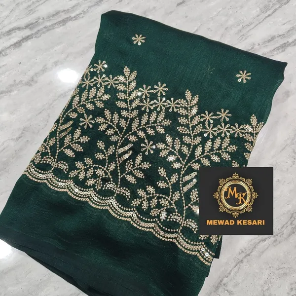 Green_Floral_Embroidered_Saree_For_Women