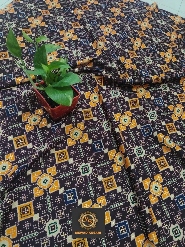 Black_Geometric_Print_Unstitched_Fabric_for_Men