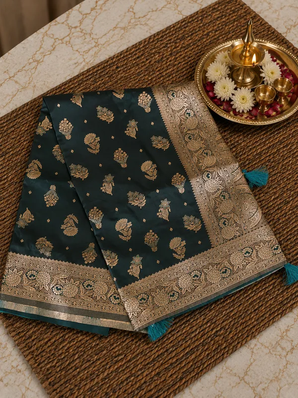 Banaras_Silk_Saree_Sea
