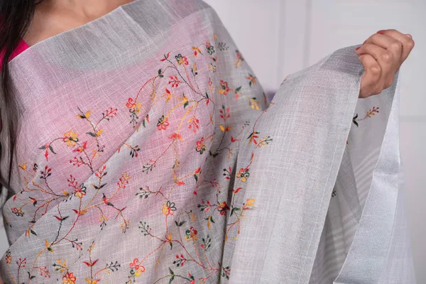 Khadi_Cotton_Saree_Gainsboro