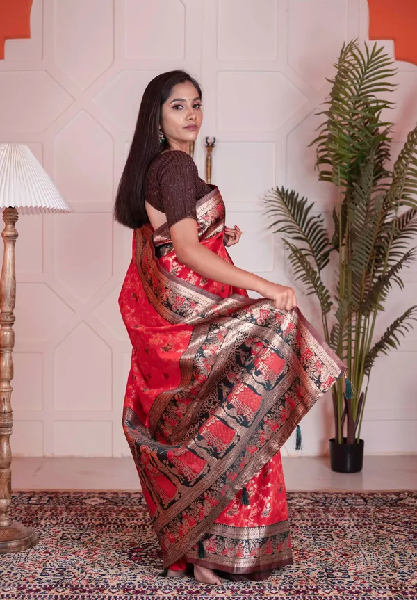 Banaras_Silk_Saree_Fire_Engine_Red