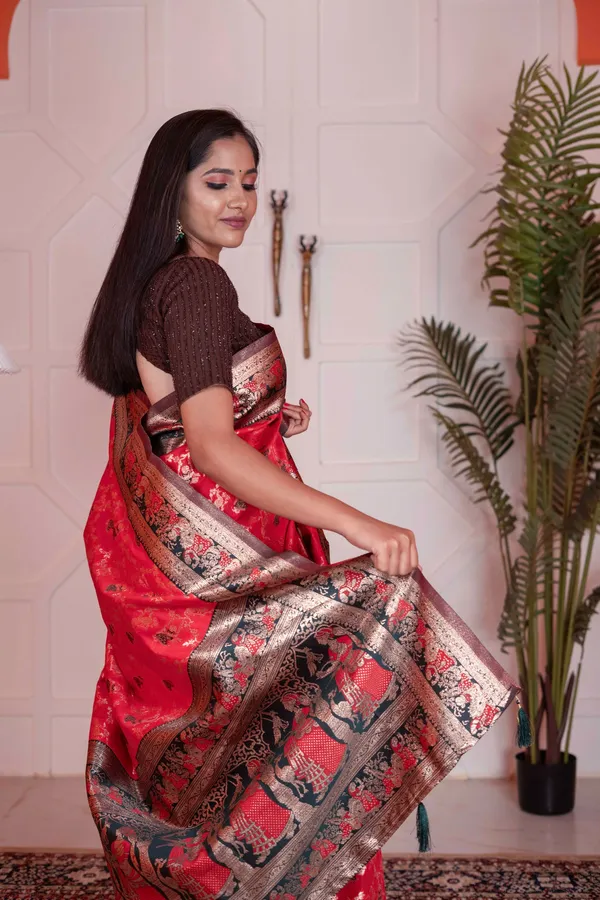 Banaras_Silk_Saree_Fire_Engine_Red