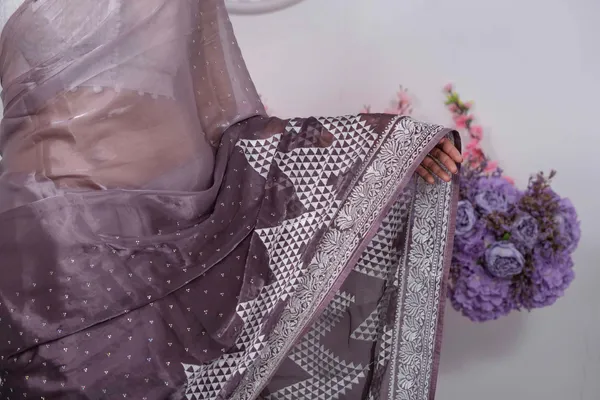 Burberry_Silk_Saree_Purple_Taupe