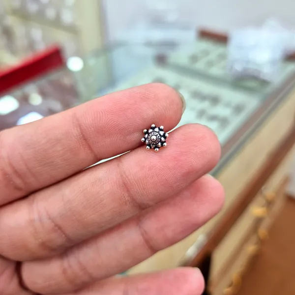 Silver_Tone_Oxidised_Floral_Cartilage_Earring_For_Women