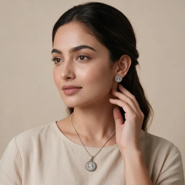 Silver_Tone_Coin_Pendant_And_Stud_Earring_Set_For_Women