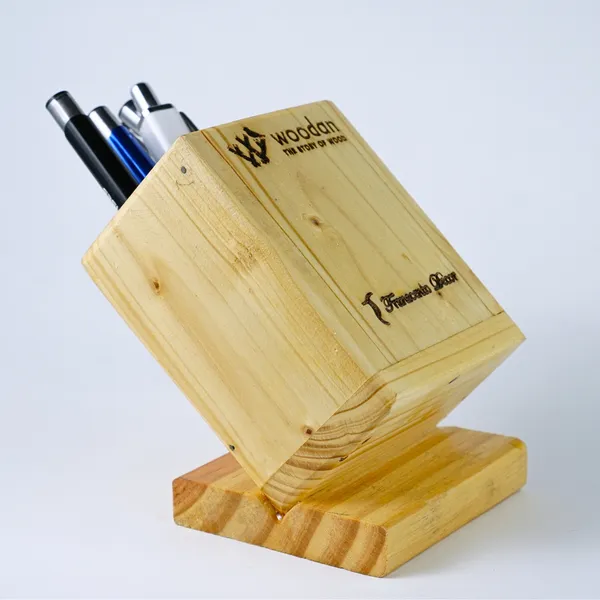 Pine_Wood_Inclined_Pen_Holder
