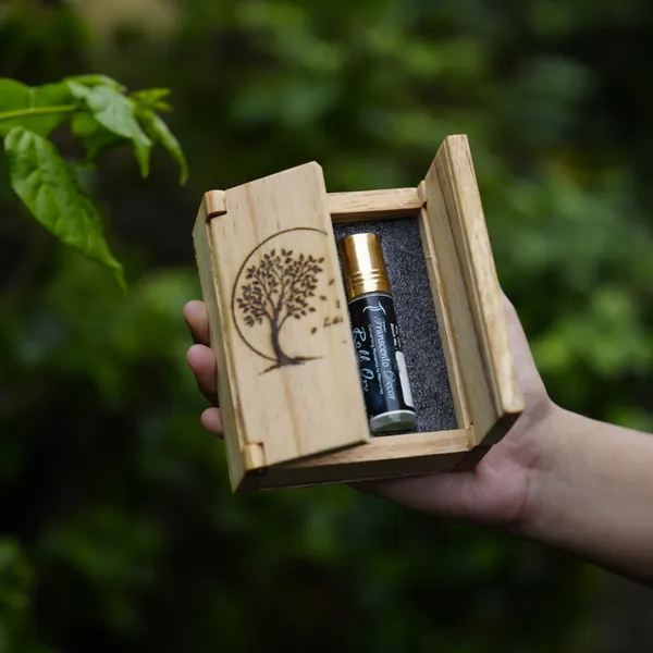 Wood_Gift_Box_For_Roll_Ons