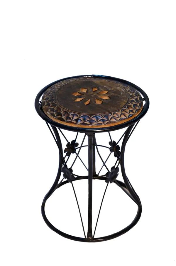 Wood_And_Metal_Handcrafted_Stool