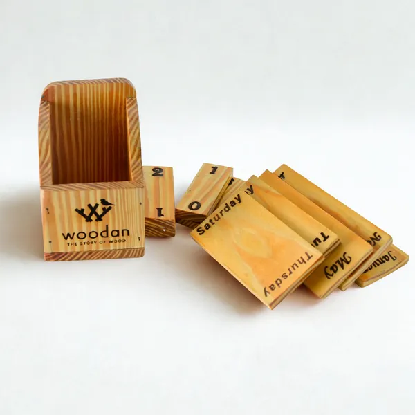 Wood_Perpetual_Vertical_Plate_Calendar
