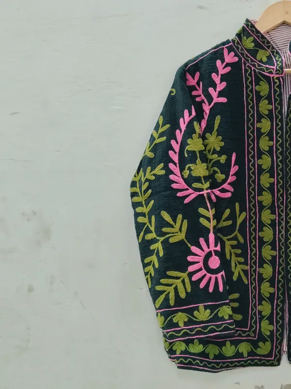 Dark_Green_Floral_Embroidered_Full_Sleeve_Jacket_For_Women