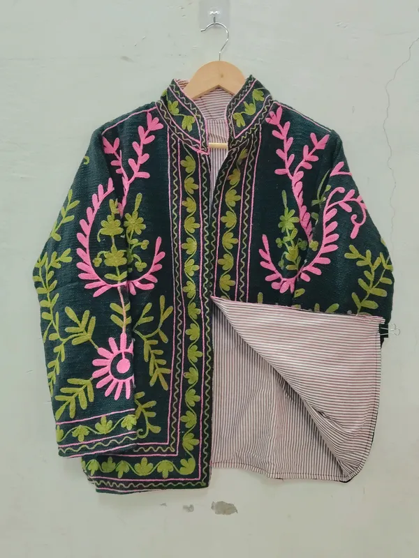 Dark_Green_Floral_Embroidered_Full_Sleeve_Jacket_For_Women