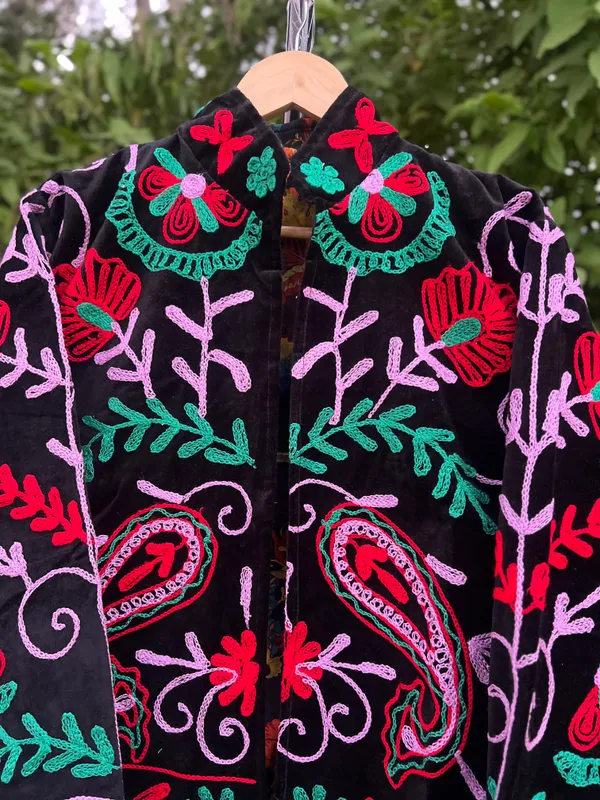 Black_Velvet_Floral_Embroidered_Jacket_For_Women