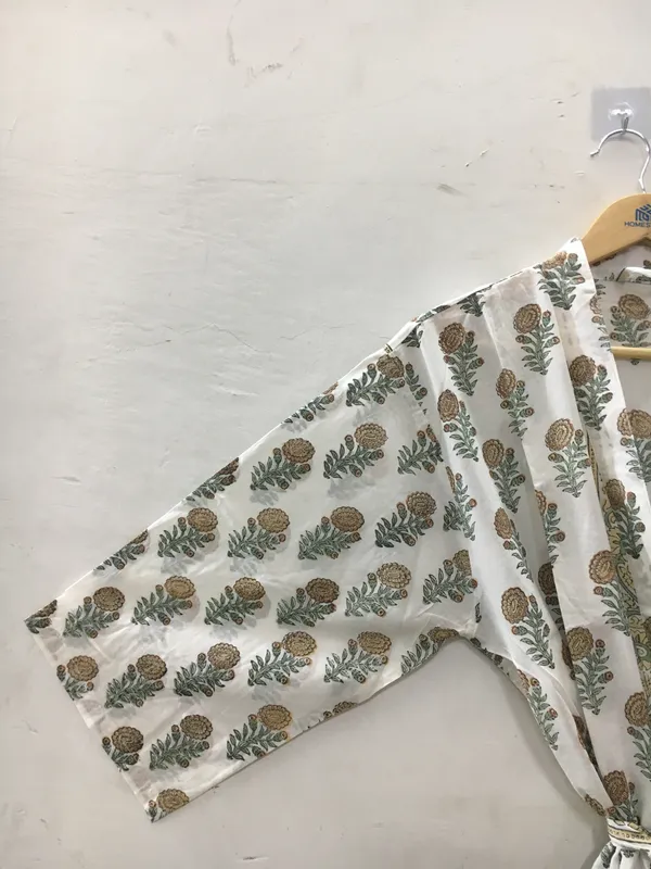 White_Cotton_Floral_Print_Tie_Waist_Kimono_Robe_For_Women