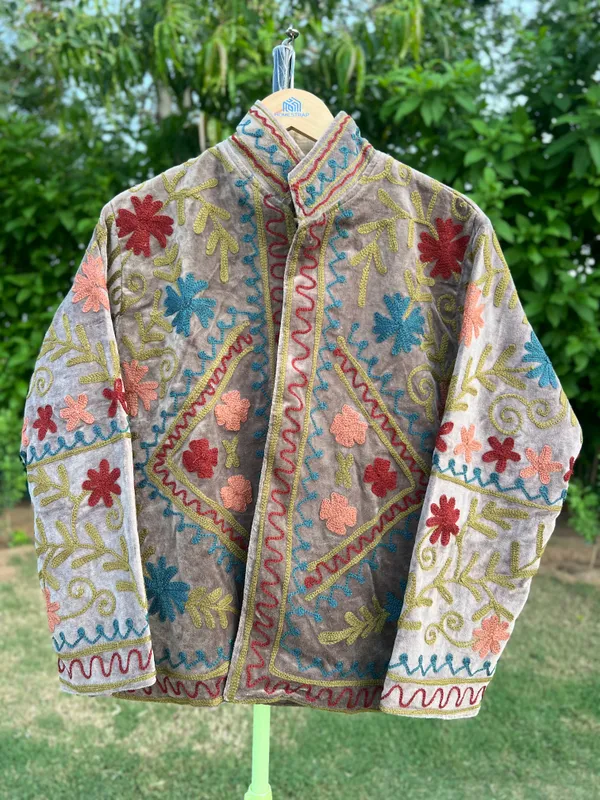 Grey_Velvet_Floral_Embroidered_Stand_Collar_Jacket_For_Women
