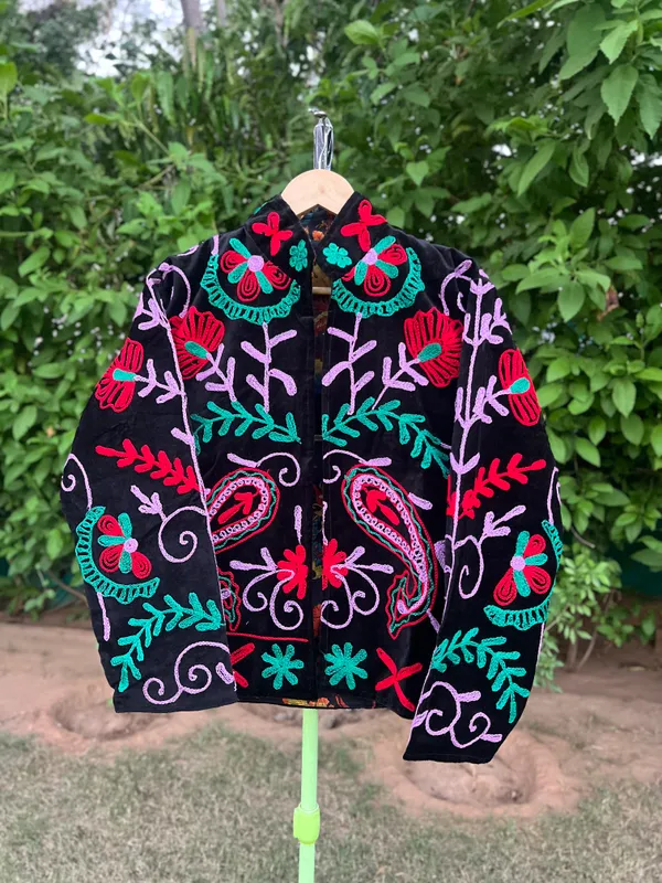 Black_Velvet_Floral_Embroidered_Jacket_For_Women