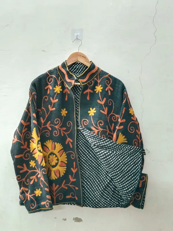 Green_Floral_Embroidered_Full_Sleeve_Jacket_For_Women