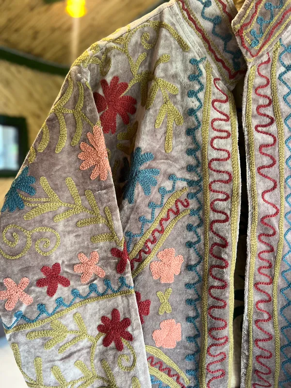 Grey_Velvet_Floral_Embroidered_Jacket_For_Women