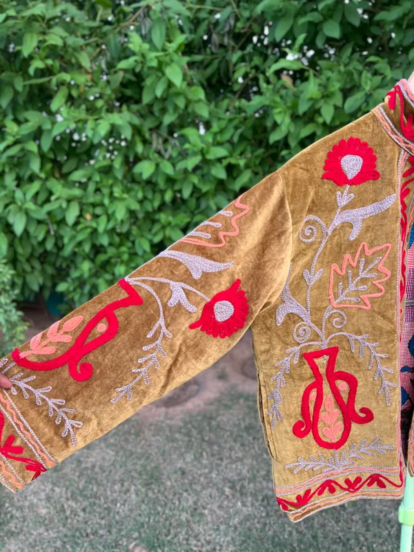Brown_Velvet_Floral_Embroidered_Bandhgala_Jacket_For_Women