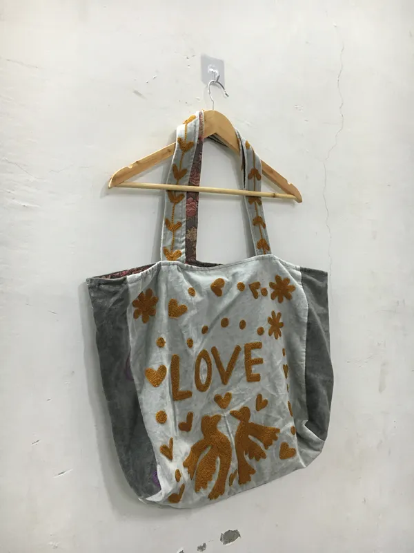 Grey_Velvet_Printed_Tote_Bag_For_Women