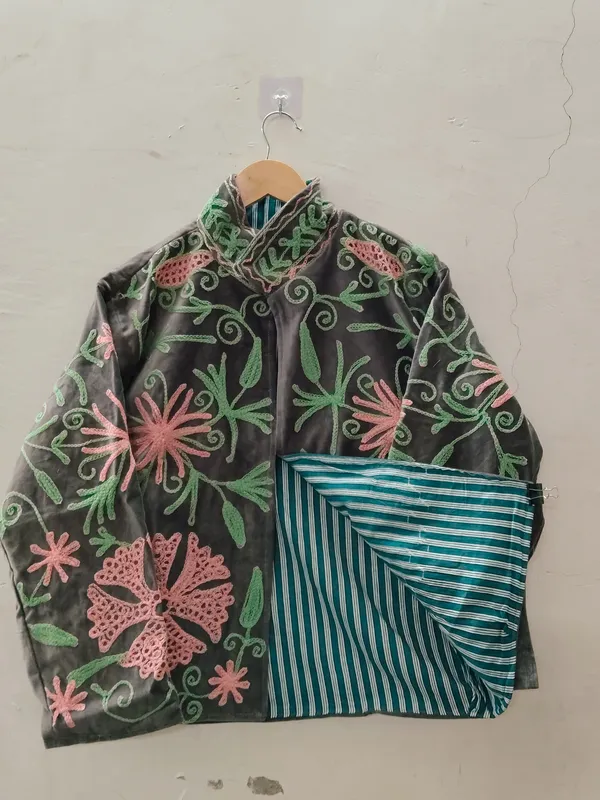 Black_Velvet_Floral_Embroidered_Jacket_For_Women