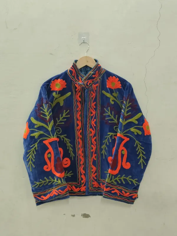 Blue_Velvet_Floral_Embroidered_Stand_Collar_Jacket_For_Women