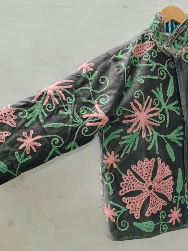 Black_Velvet_Floral_Embroidered_Jacket_For_Women