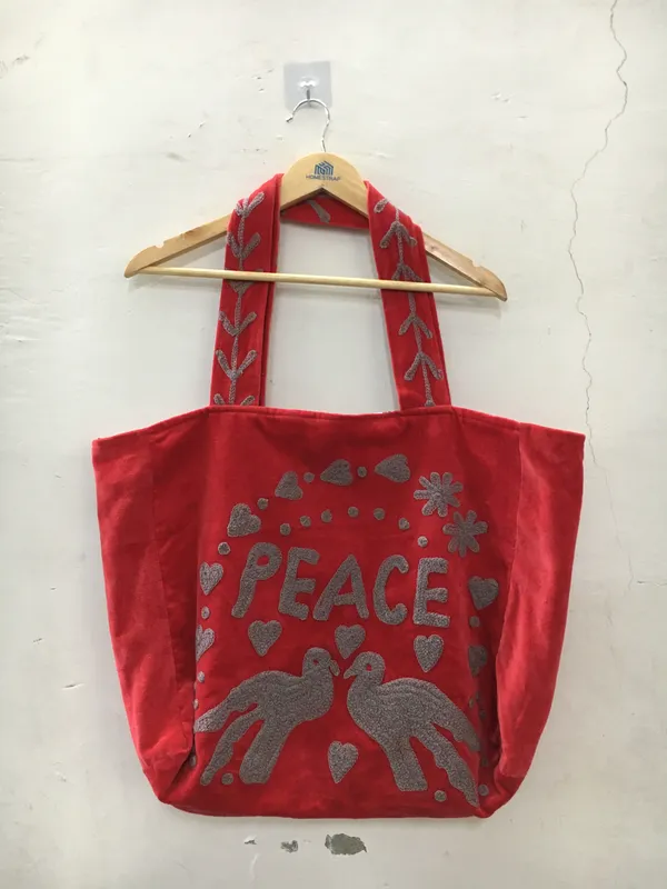 Red_Velvet_Embellished_Tote_Bag_For_Women