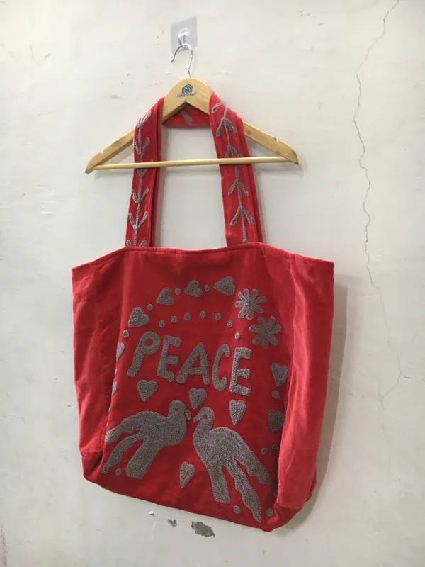 Red_Velvet_Embellished_Tote_Bag_For_Women
