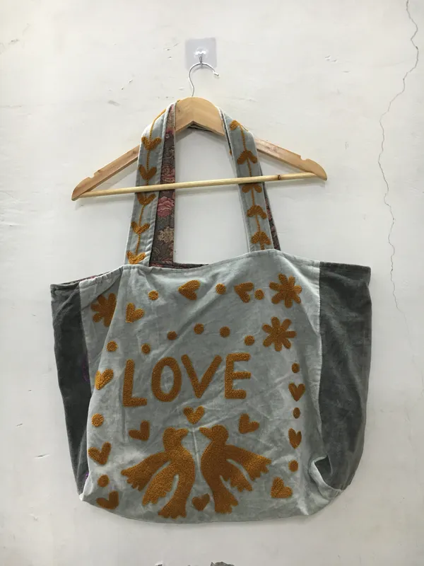 Grey_Velvet_Printed_Tote_Bag_For_Women
