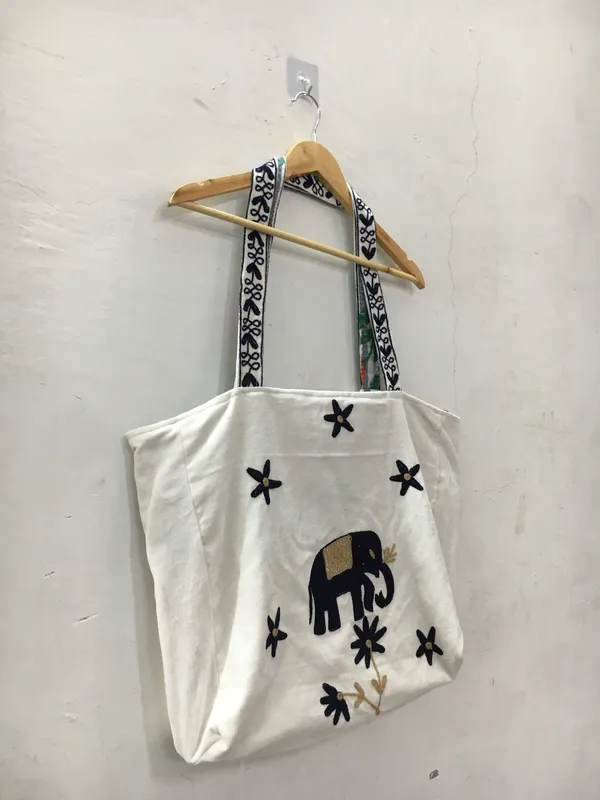 White_Velvet_Elephant_Print_Tote_Bag_For_Women