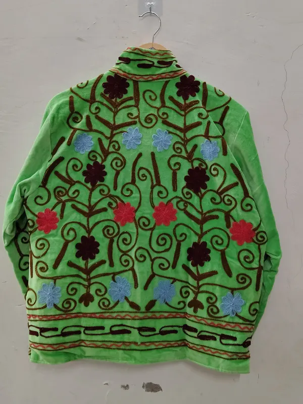 Green_Velvet_Floral_Embroidered_Ethnic_Jacket_For_Women