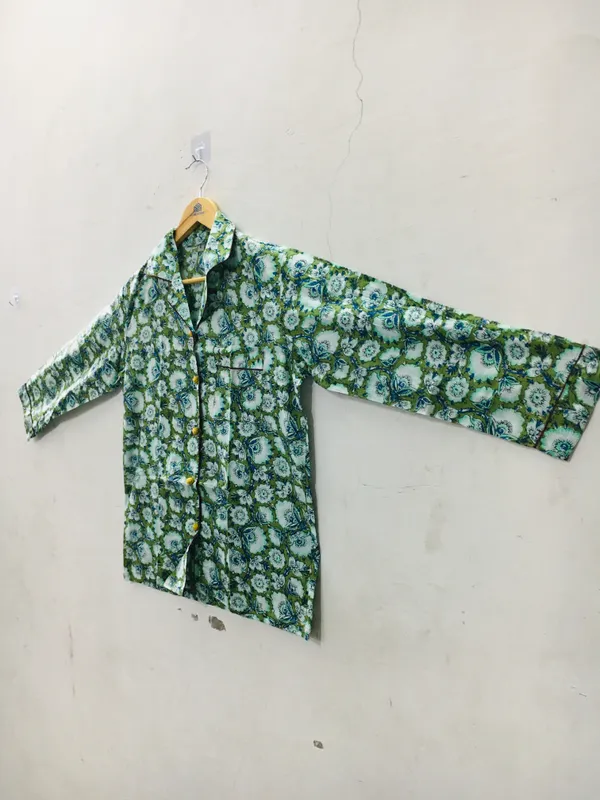 Green_Cotton_Floral_Print_Regular_Fit_Night_Suit_For_Women