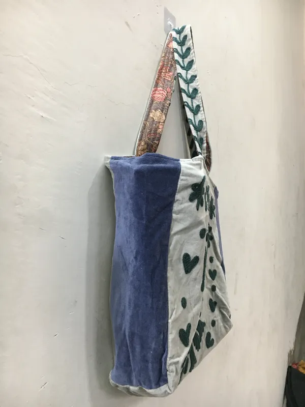 Blue_Velvet_Printed_Tote_Bag_For_Women