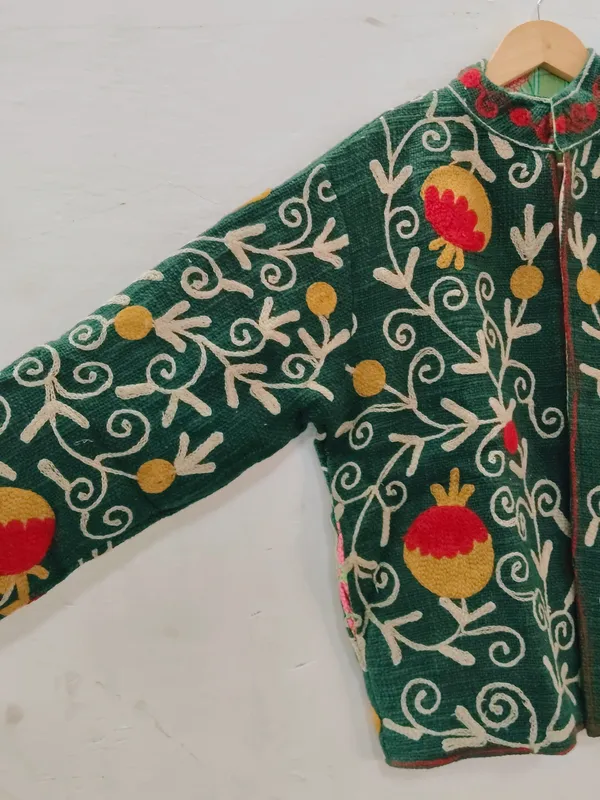 Green_Floral_Embroidered_Stand_Collar_Jacket_For_Women
