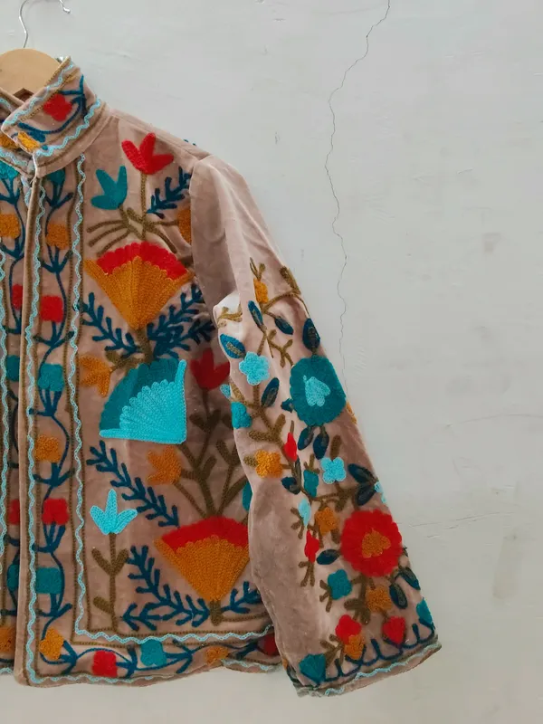 Beige_Velvet_Floral_Embroidered_Zip_Front_Jacket_For_Women