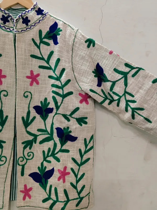 Cream_Floral_Embroidered_Full_Sleeve_Ethnic_Jacket_For_Women