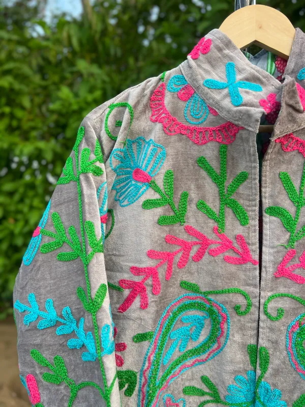 Grey_Velvet_Floral_Embroidered_Full_Sleeve_Jacket_For_Women
