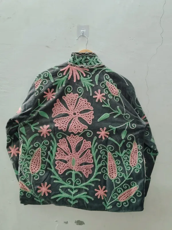 Black_Velvet_Floral_Embroidered_Jacket_For_Women