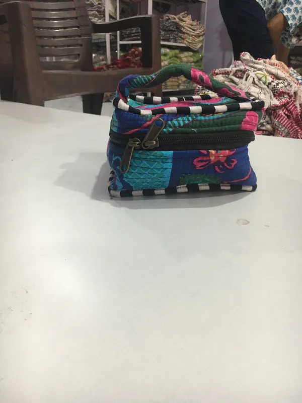 Multicolor_Cotton_Printed_Zippered_Makeup_Pouch_For_Women