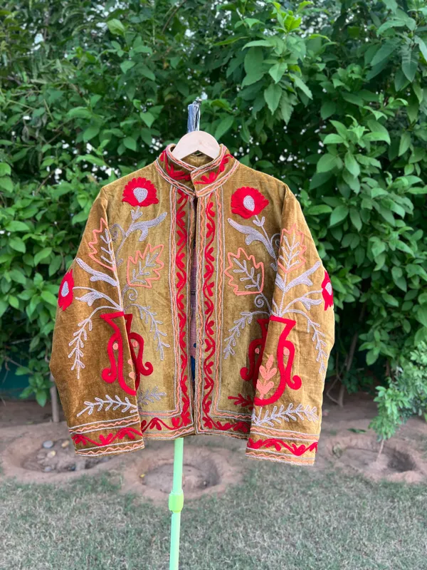 Brown_Velvet_Floral_Embroidered_Bandhgala_Jacket_For_Women