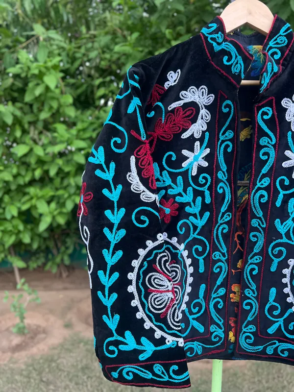 Black_Velvet_Embroidered_Jacket_For_Women
