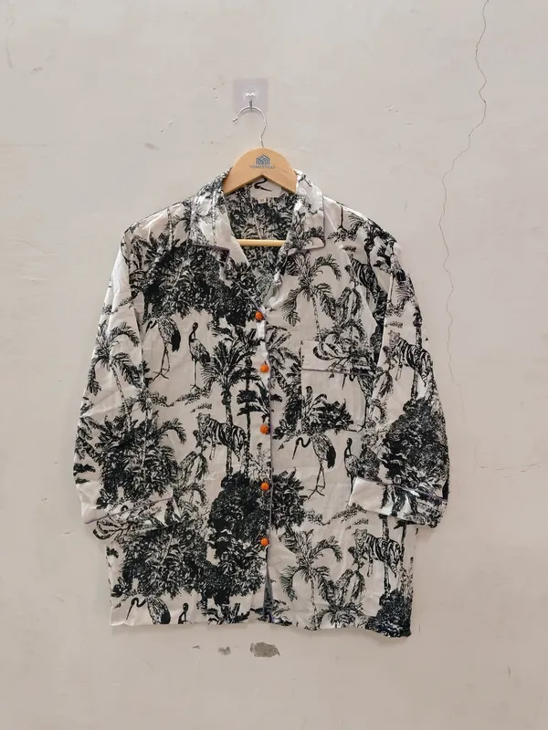 Black_White_Cotton_Tropical_Print_Night_Suit_For_Women