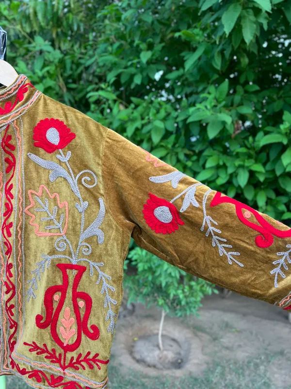 Brown_Velvet_Floral_Embroidered_Bandhgala_Jacket_For_Women