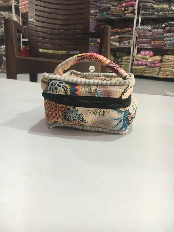 Multicolor_Cotton_Quilted_Printed_Zipper_Pouch_For_Women