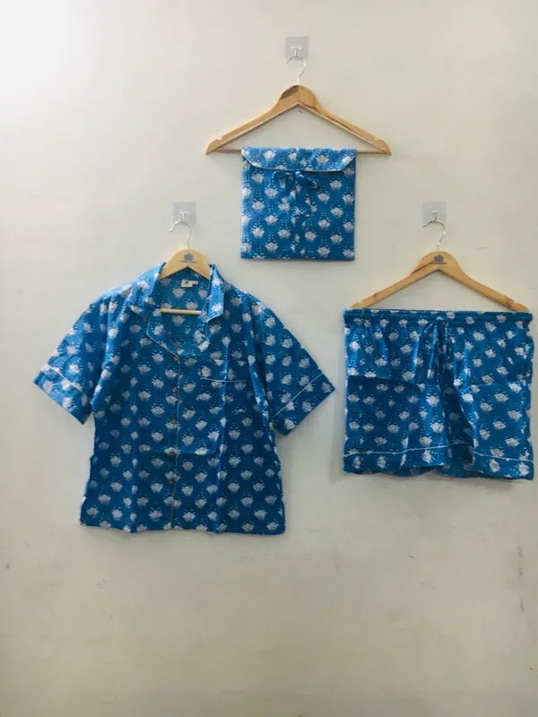 Blue_Cotton_Printed_Short_Sleeve_Night_Suit_For_Women