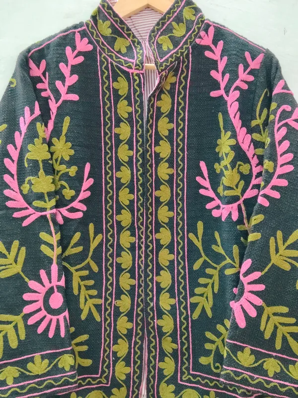 Dark_Green_Floral_Embroidered_Full_Sleeve_Jacket_For_Women