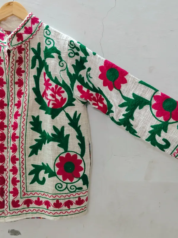 Cream_Floral_Embroidered_Ethnic_Full_Sleeve_Jacket_For_Women